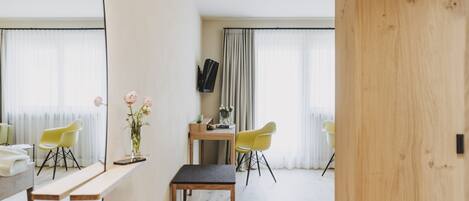 Dobbeltrom (Zitterklapfen) | Sengetøy av topp kvalitet, safe på rommet, skrivebord og barnesenger