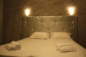 Chambre Double (Personnes à mobilité réduite) | Minibar, coffres-forts dans les chambres, chambres insonorisées