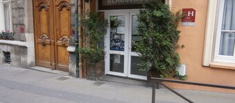 オテル ボーセジュール