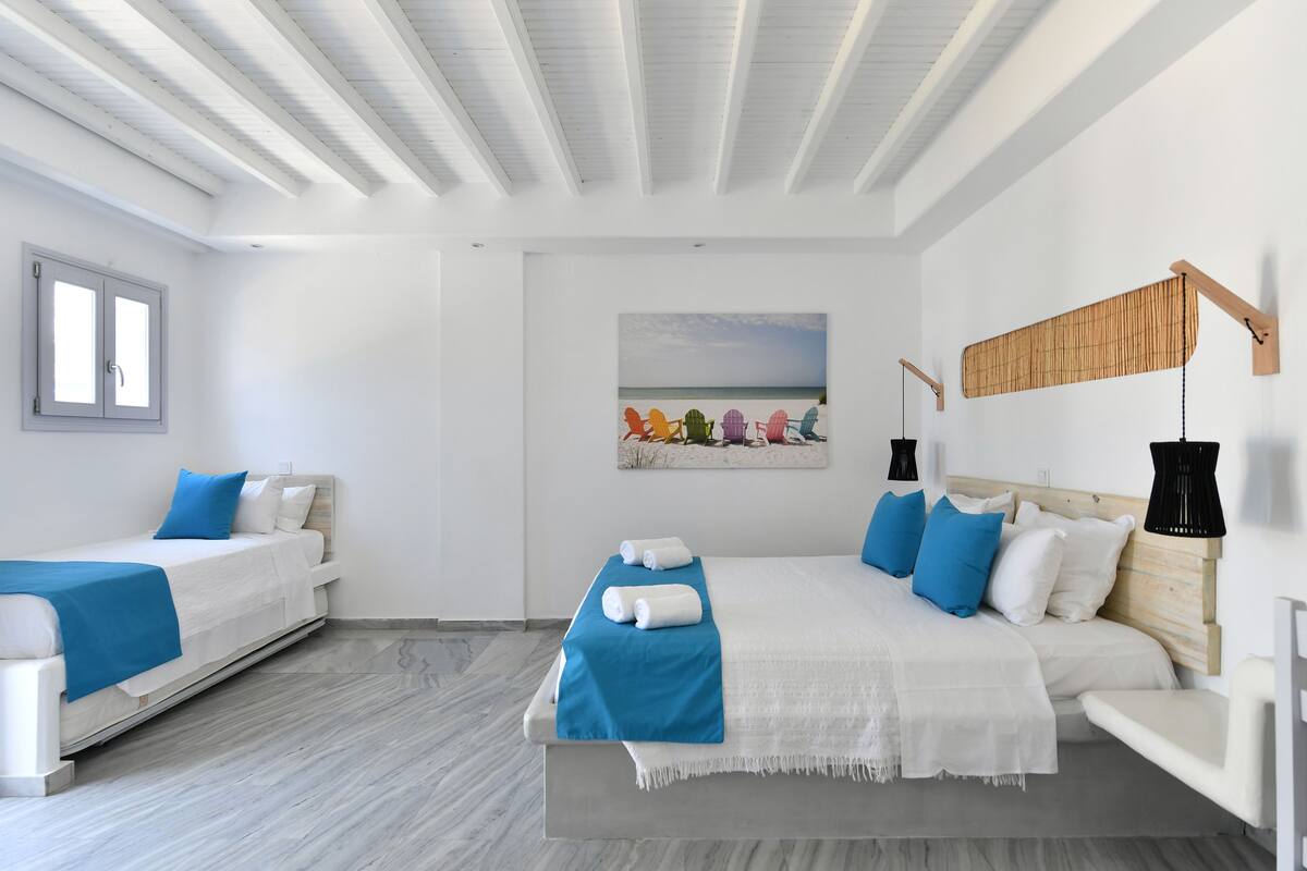 Quadruple Studio, Fully renovated in 2019, Beach View
