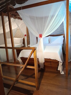 Premium bedding, down duvets, in-room safe, iron/ironing board