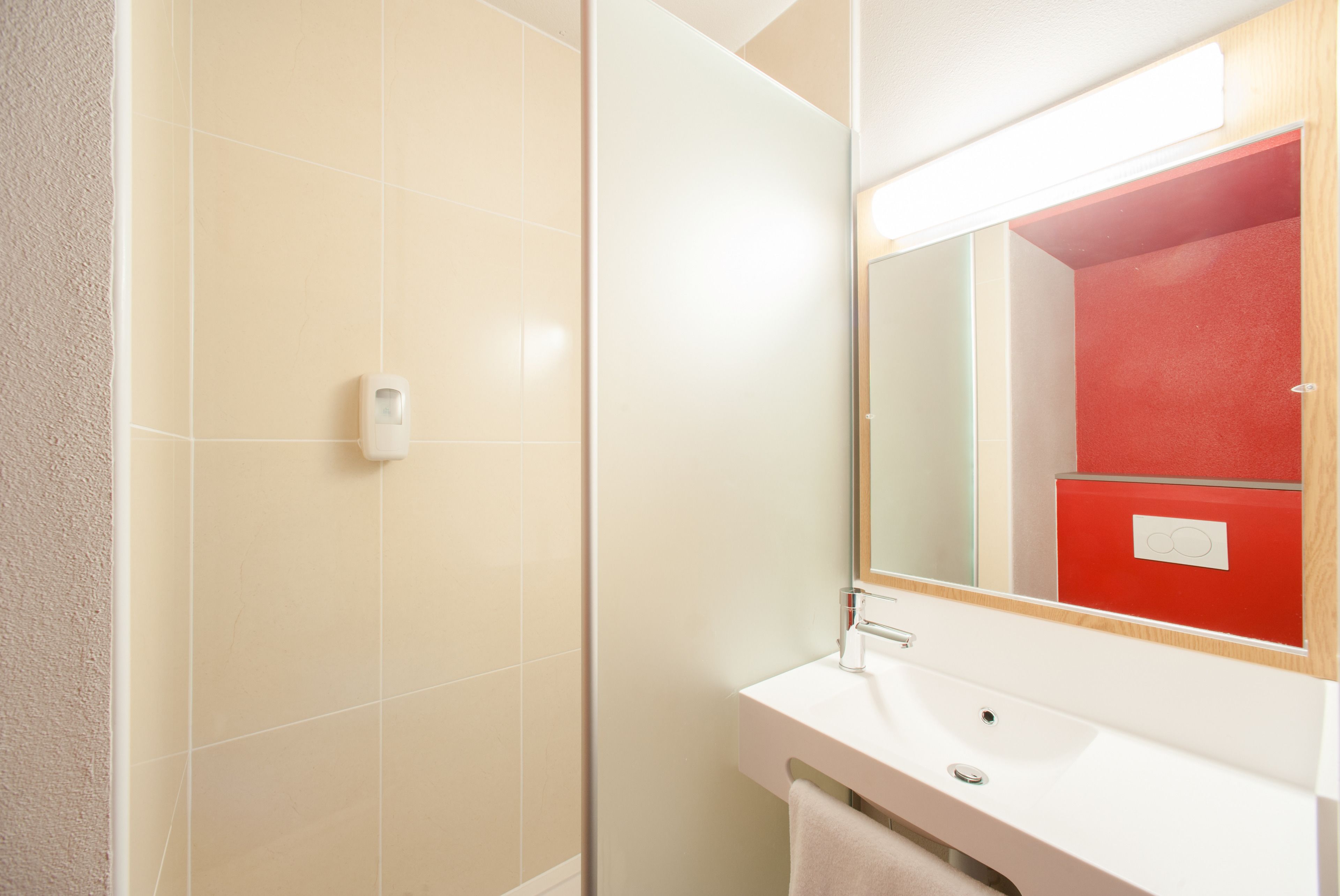 Photo - B&B HOTEL Paris Porte des Lilas