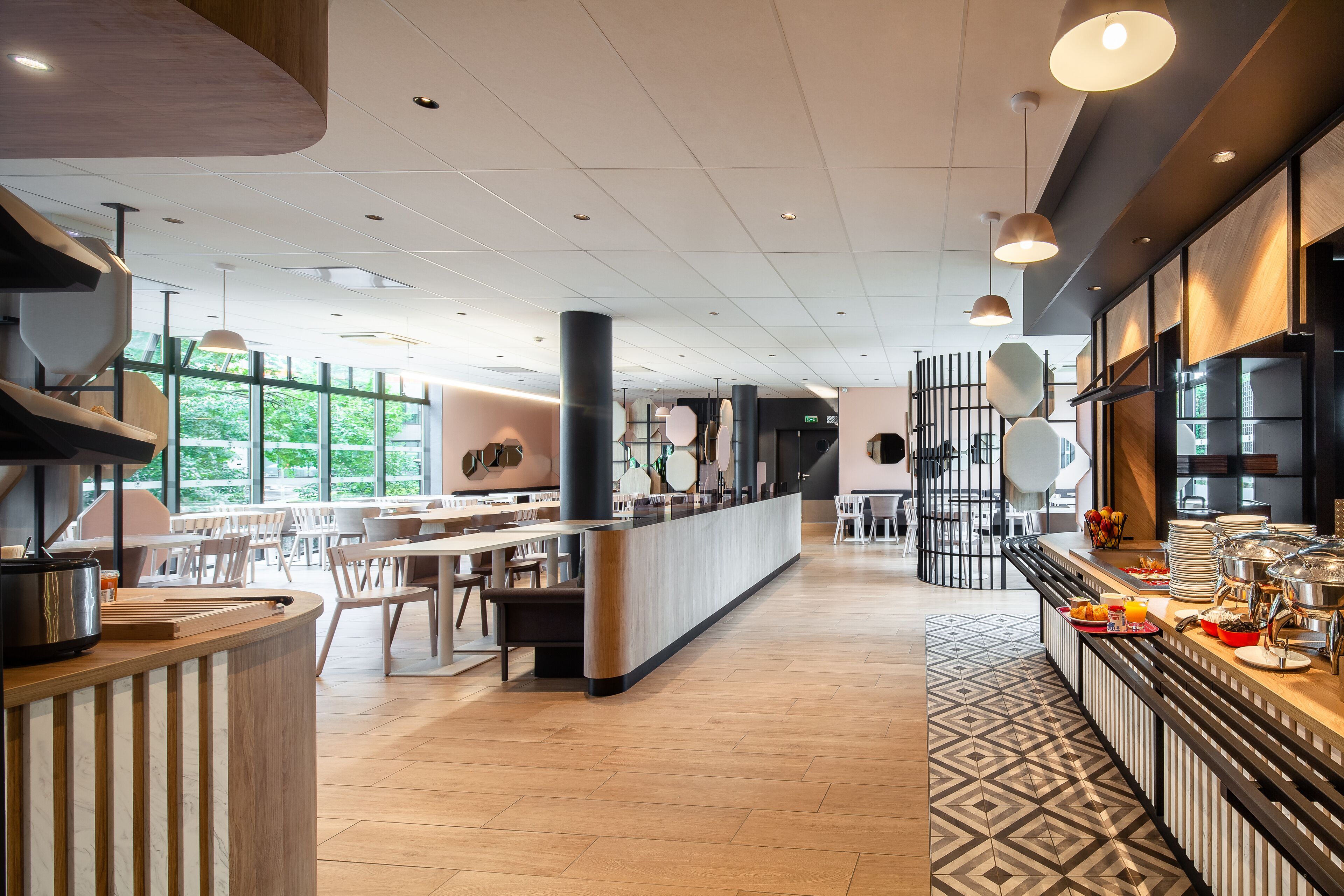 每日供应自助式早餐（需付费）