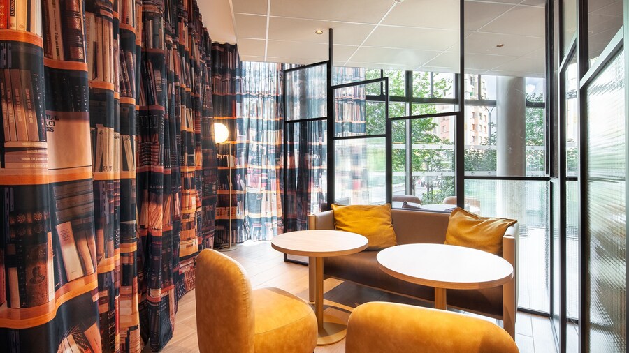 B&B HOTEL Paris Porte des Lilas