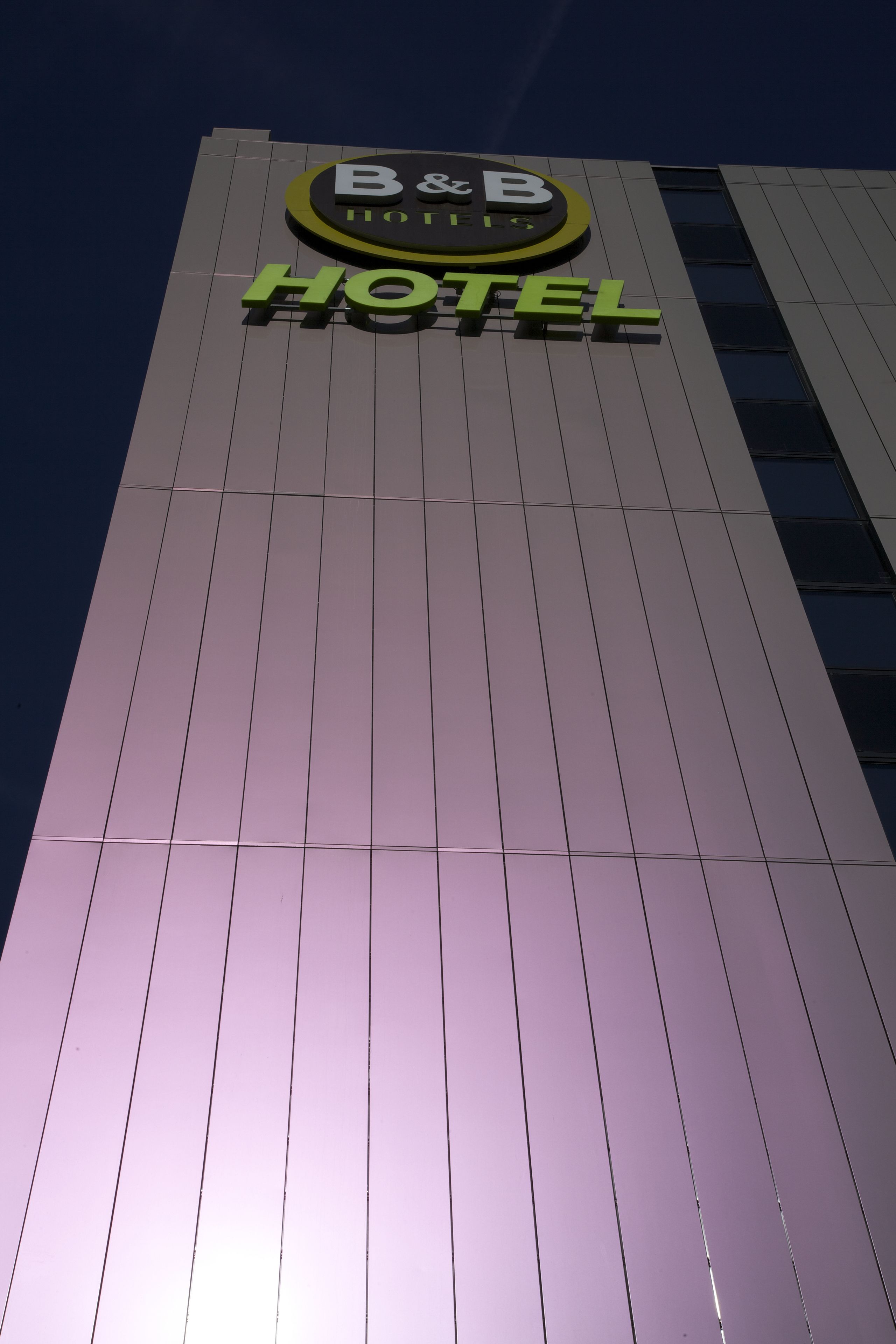 Photo - B&B HOTEL Paris Porte des Lilas