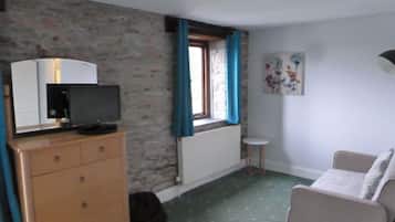 Suite, Ensuite (Room 12 - Elder) | 1 bedroom