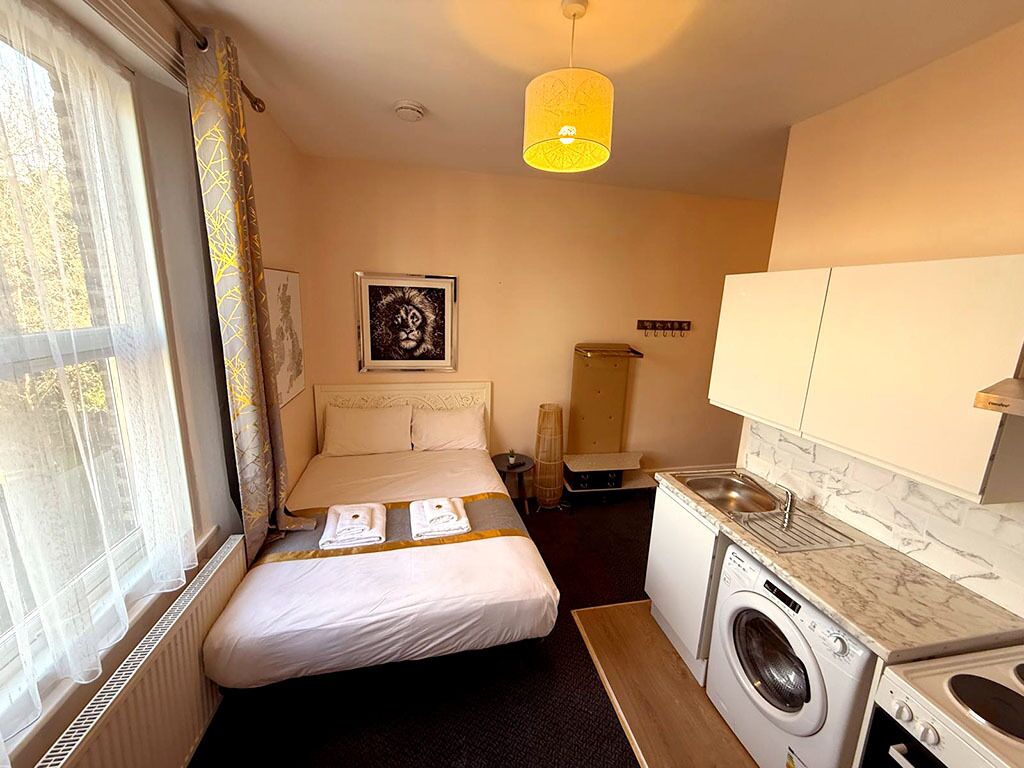 Tweepersoonskamer, voor 1 persoon | Privékeuken | Een koelkast, een waterkoker