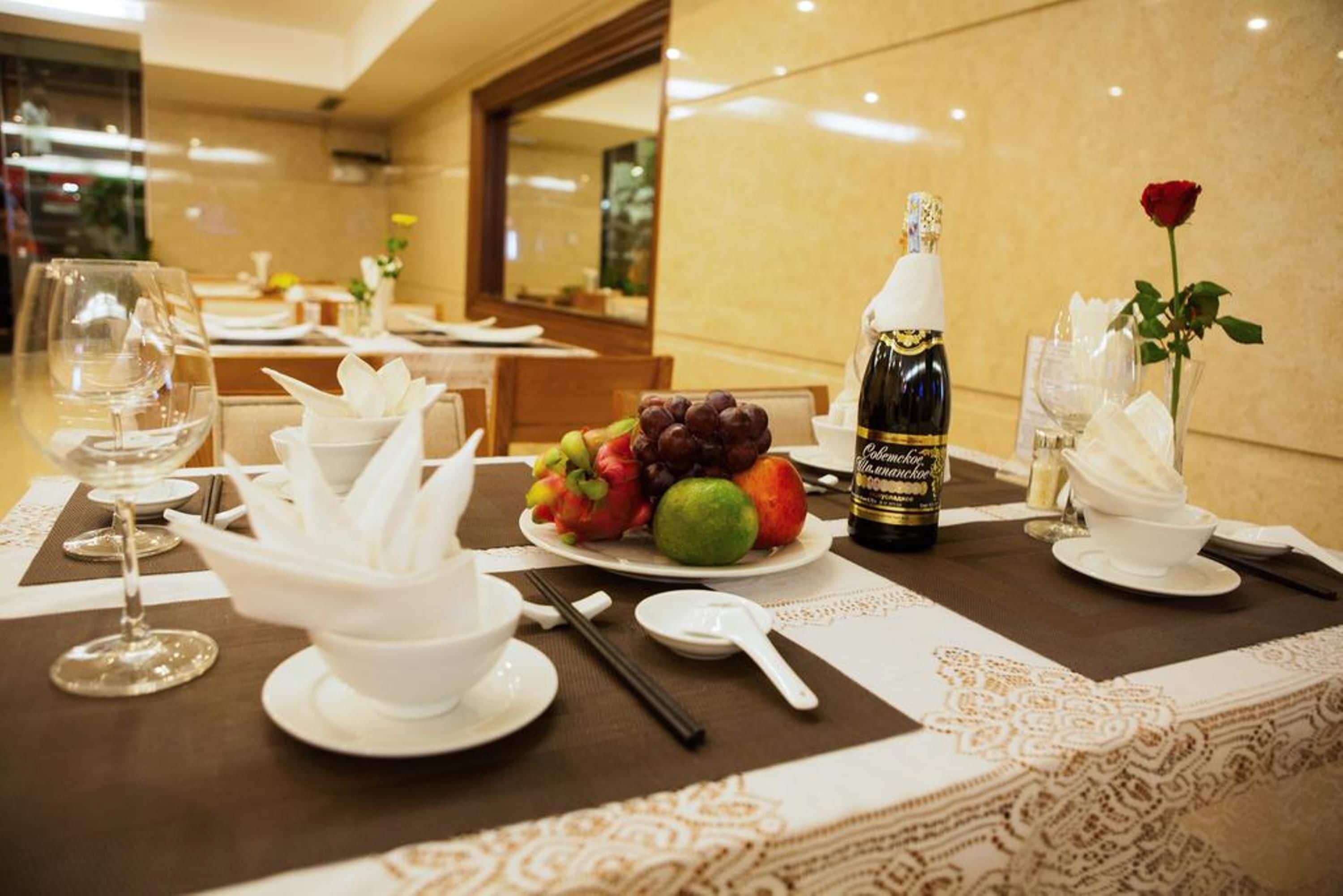 Photo - The Pearl Hotel