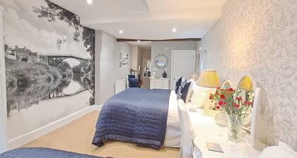 Ironbridge View Townhouse