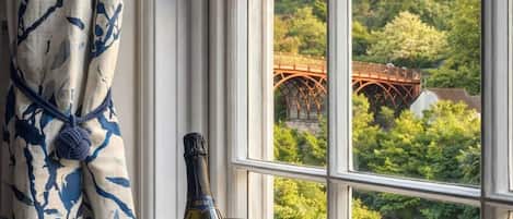 Huis, en-suite badkamer | Uitzicht vanuit accommodatie