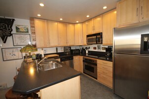 冰箱、微波炉、炉灶、茶具/咖啡用具