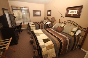 2-Bedroom Condo Near Ski Lifts | 1 間臥室、免費無線上網
