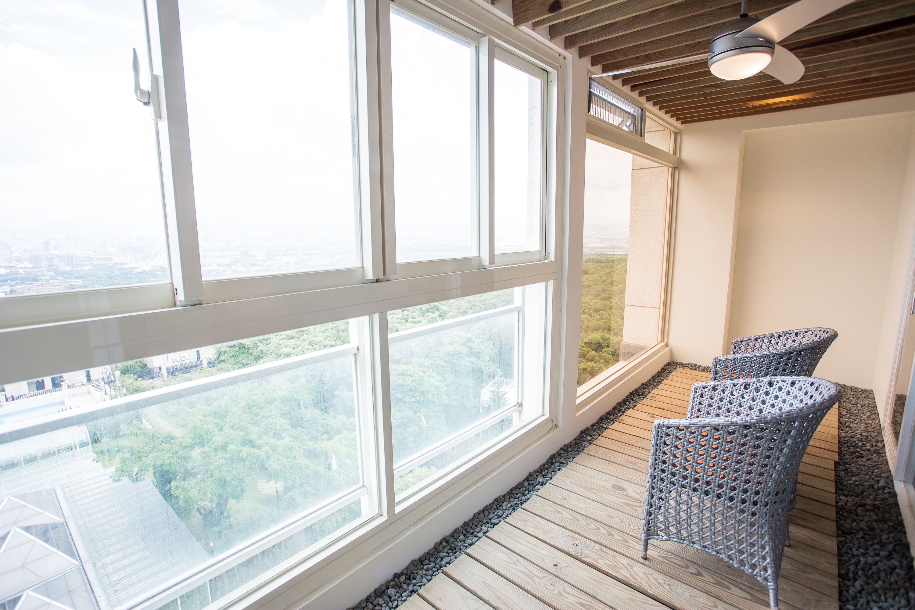 superior suite | 1 bedroom, premium bedding, minibar, in-room safe