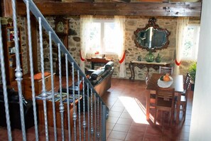 Lobby sitting area - A Casa do Folgo (A Baña)