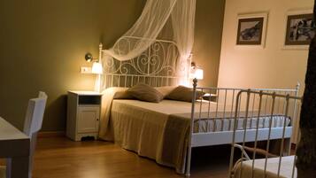 Superior Quadruple Room, Mountain View