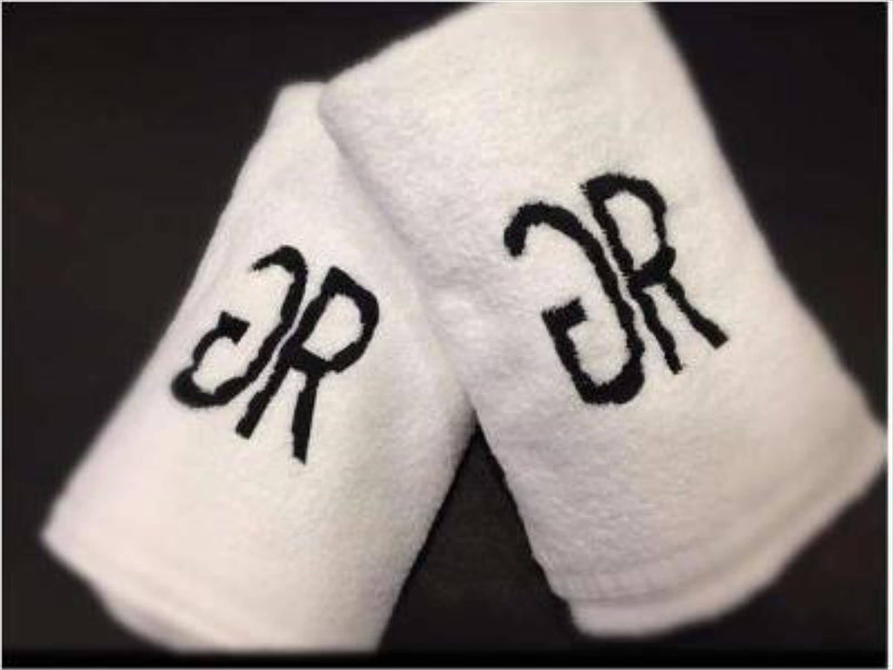 combined shower/bathtub, deep-soaking bathtub, free toiletries