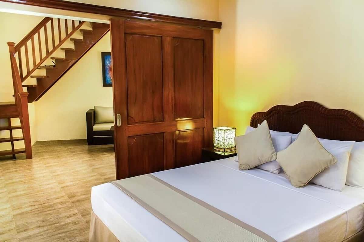 Minibar, bed sheets