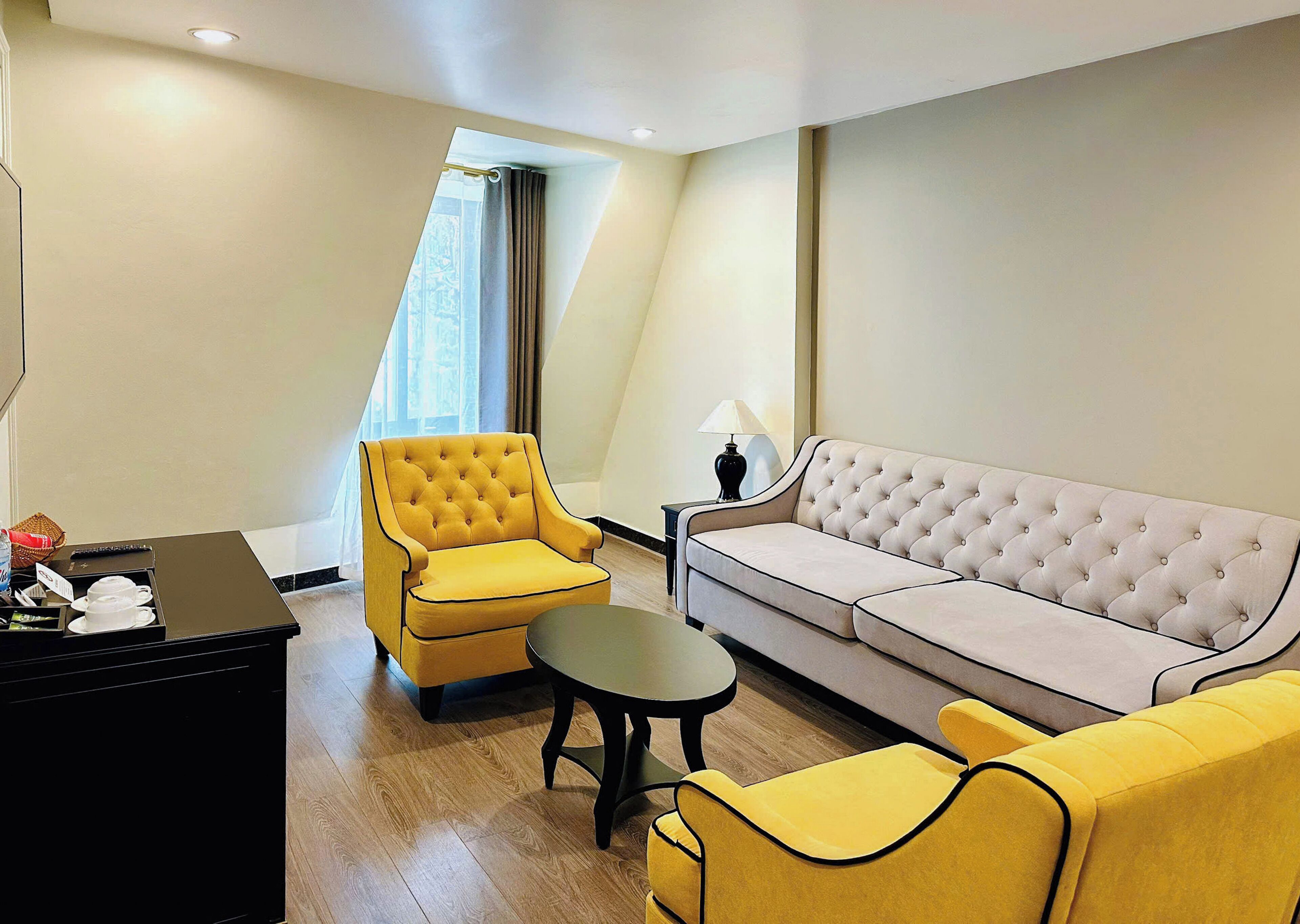 行政套房 | 迷你吧、客房內保險箱、書桌、隔音