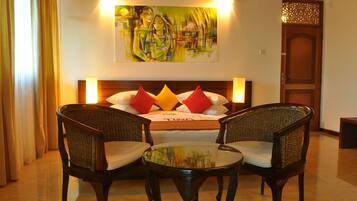 Suite | Minibar, in-room safe, desk, soundproofing