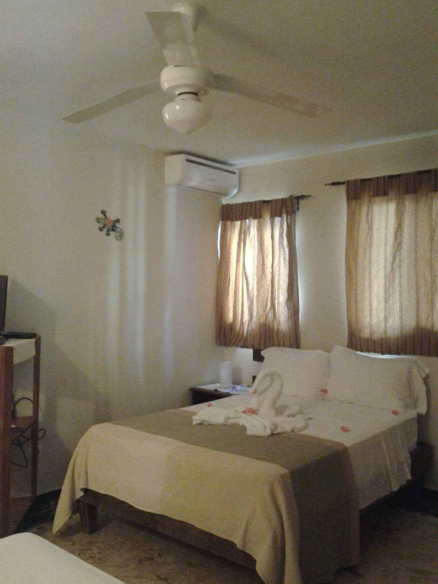 in-room safe, desk, free wifi, bed sheets