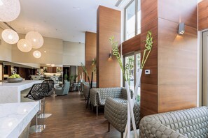 Breakfast, lunch, dinner served; international cuisine  - AC Hotel Istanbul Macka (Istanbul)