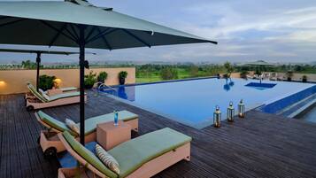 Piscina a l'aire lliure