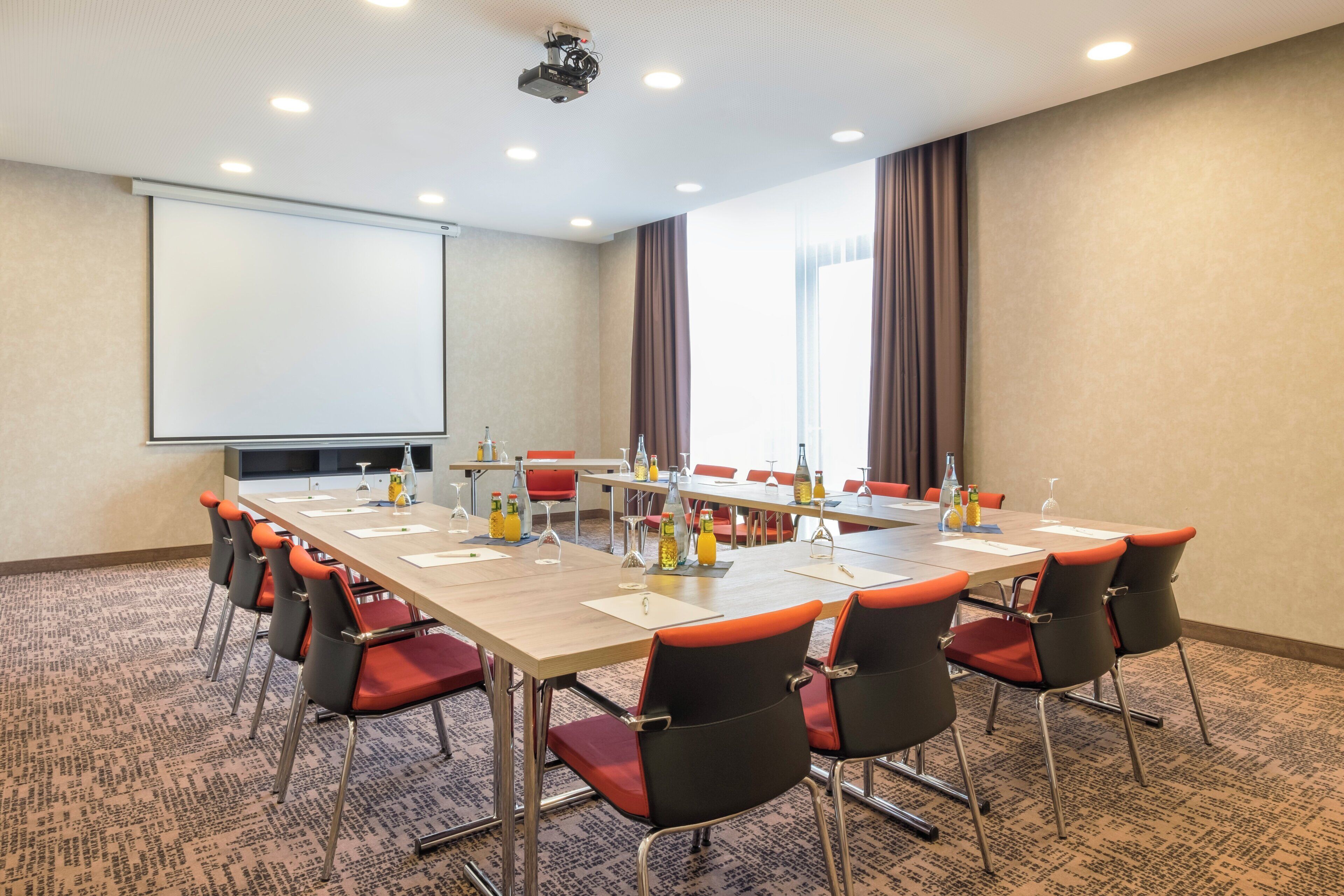 Photo - Holiday Inn Express Friedrichshafen By Ihg