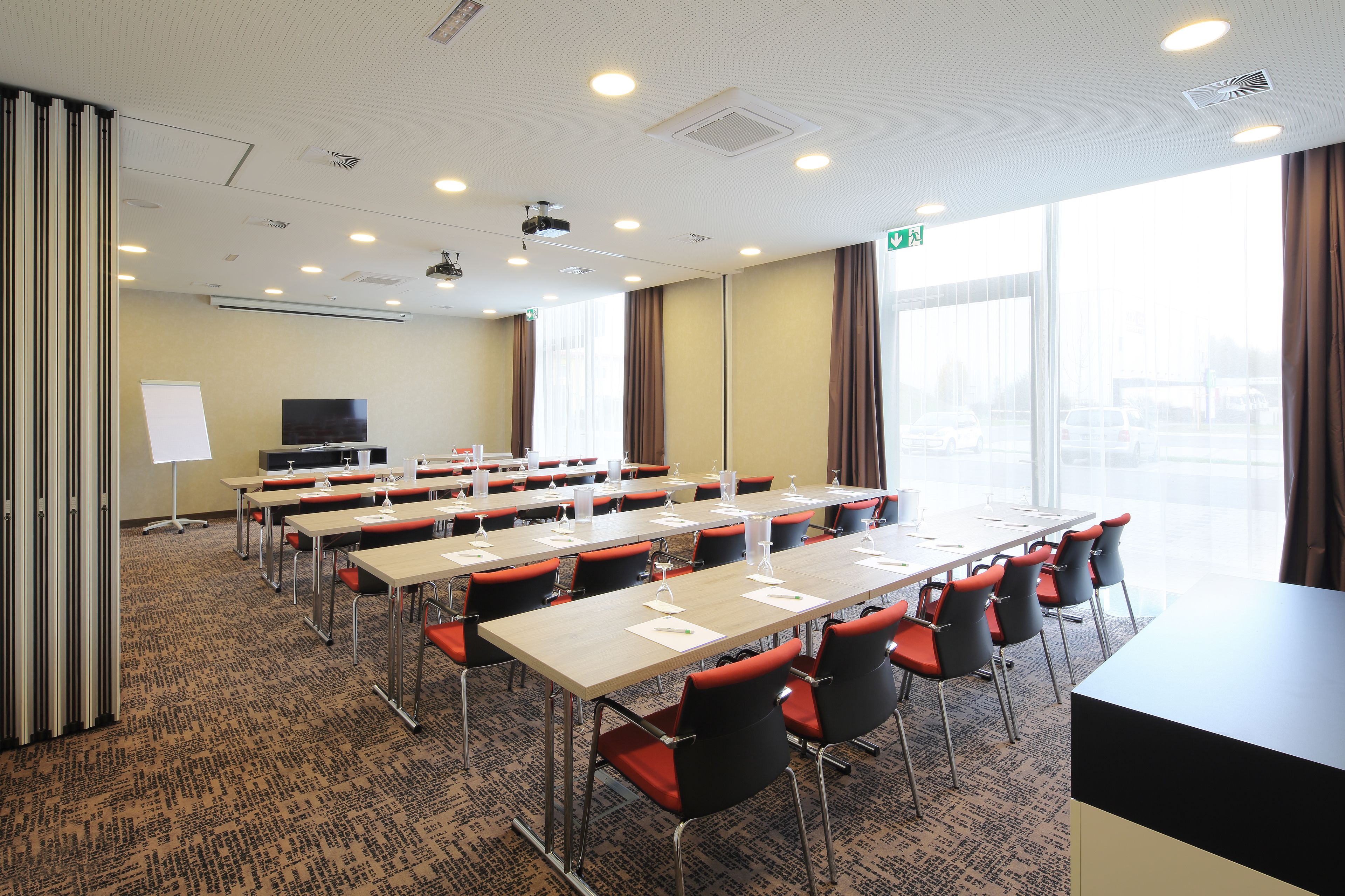 Photo - Holiday Inn Express Friedrichshafen by IHG