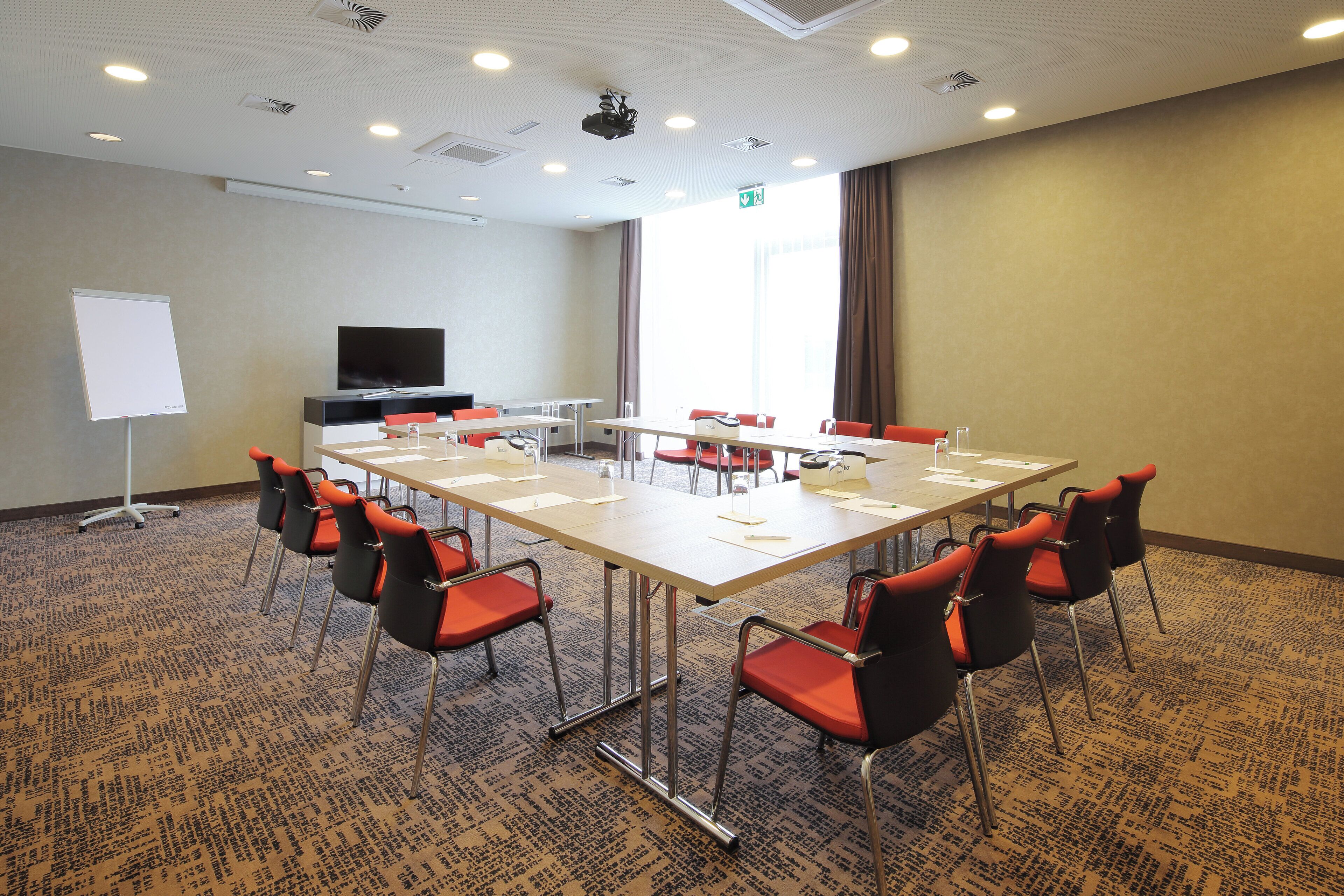 Photo - Holiday Inn Express Friedrichshafen By Ihg