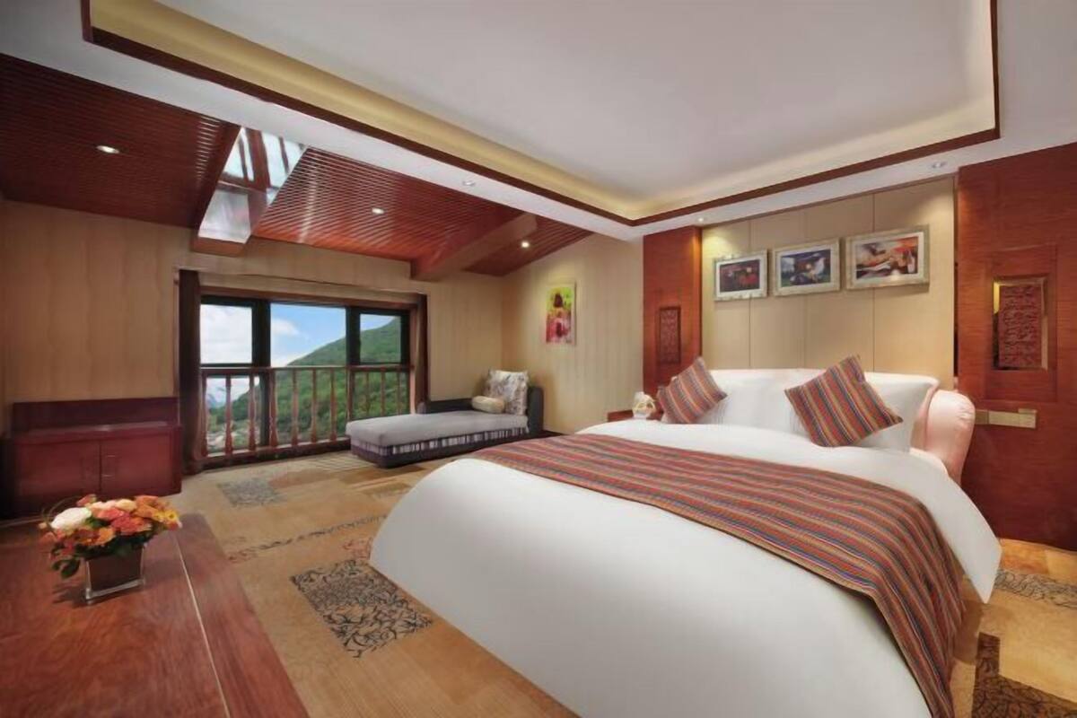 Soundproofing, bed sheets