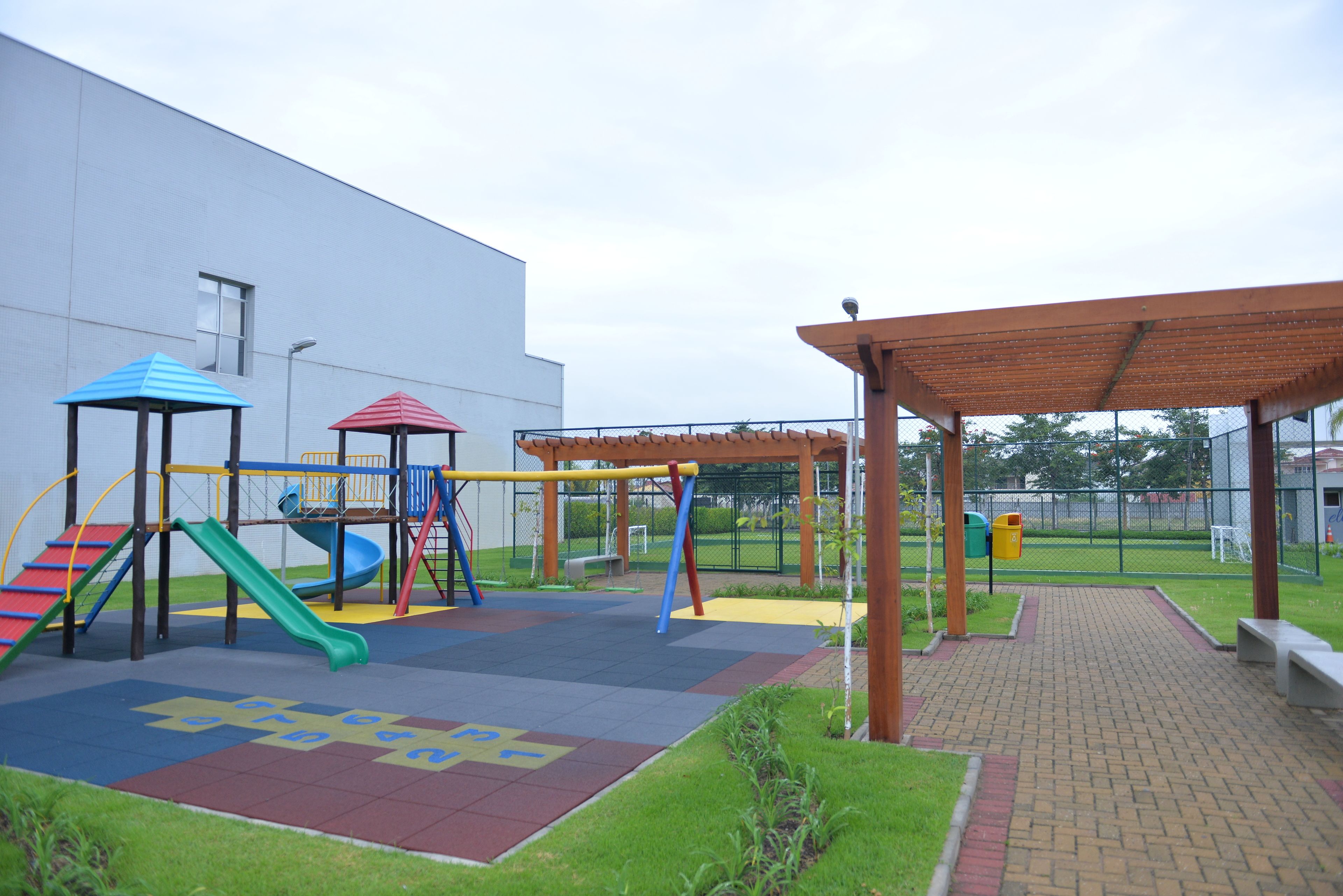 children’s play area – outdoor