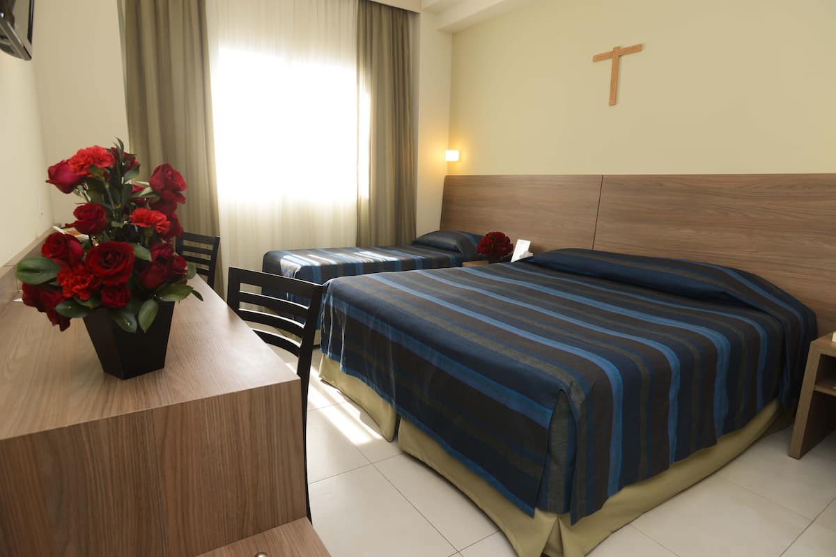 standard double or twin room | 1 bedroom, minibar, in-room safe, desk