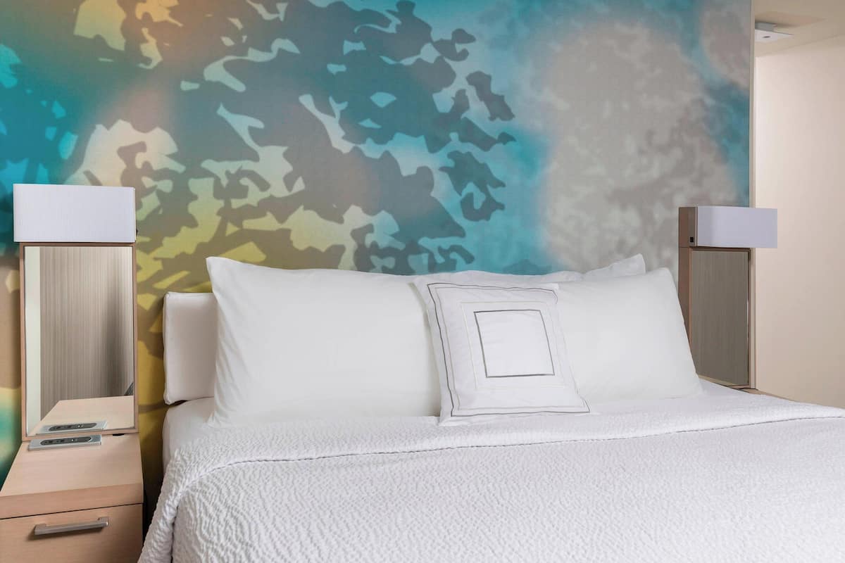 pillow-top beds, desk, iron/ironing board, free wifi