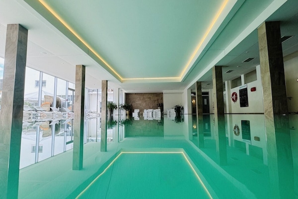 Indoor pool, pool loungers