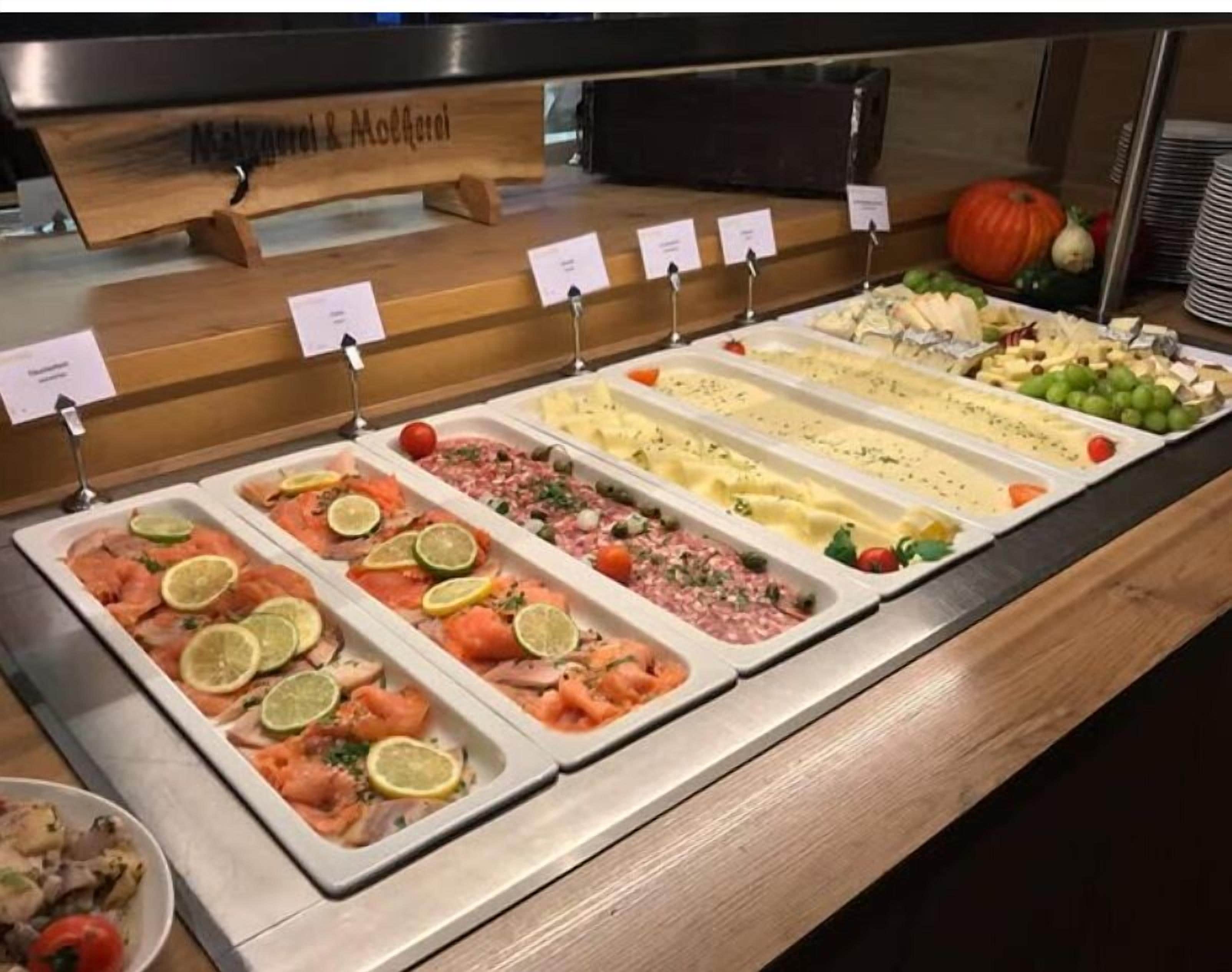 Desayuno buffet incluido todos los días 