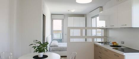 Superior-Studiosuite | Wohnbereich | Fernseher