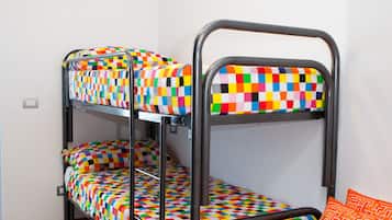 Comfort Apartment, 2 Bedrooms | Hypo-allergenic bedding, soundproofing, iron/ironing board, free WiFi