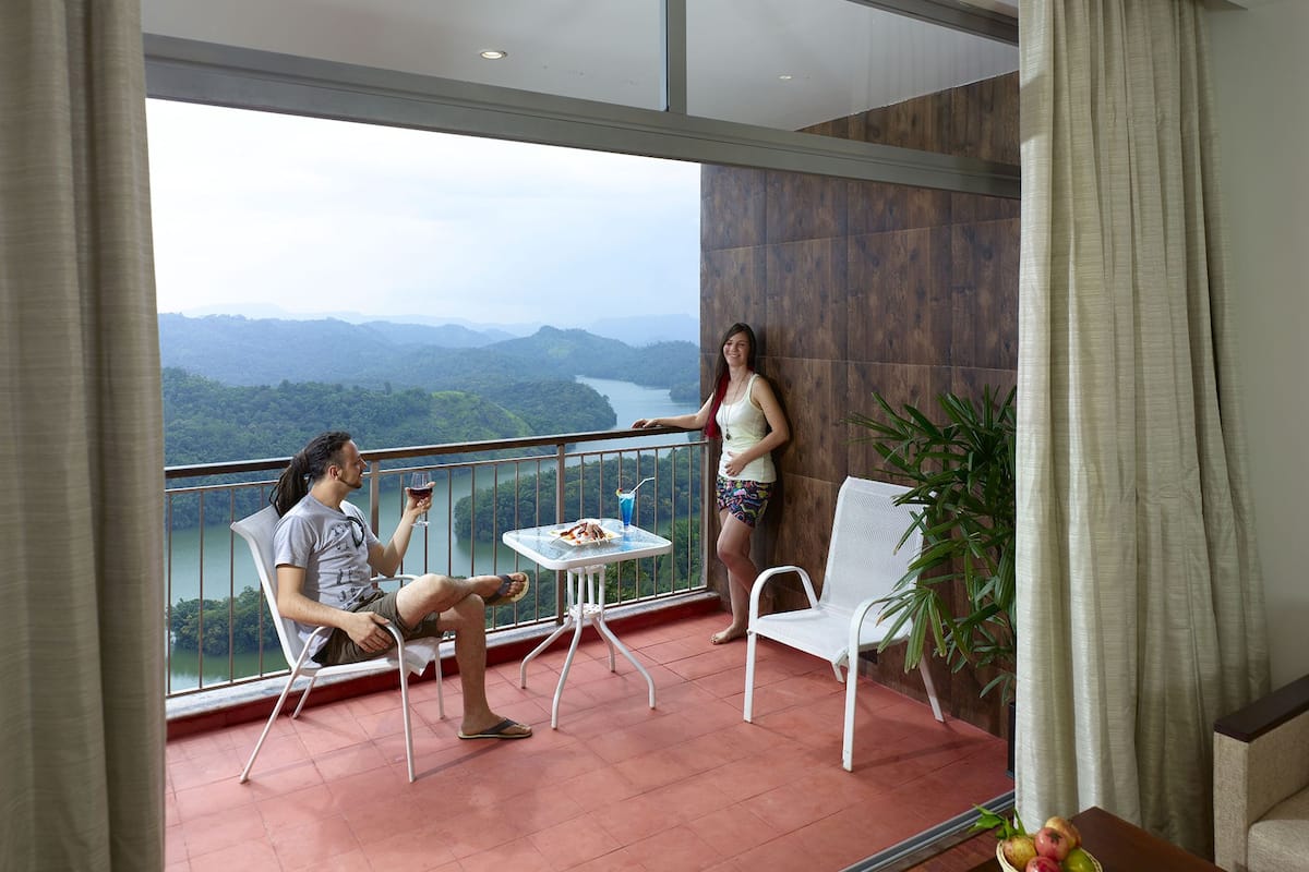 premium room, non smoking, lake view | balcony