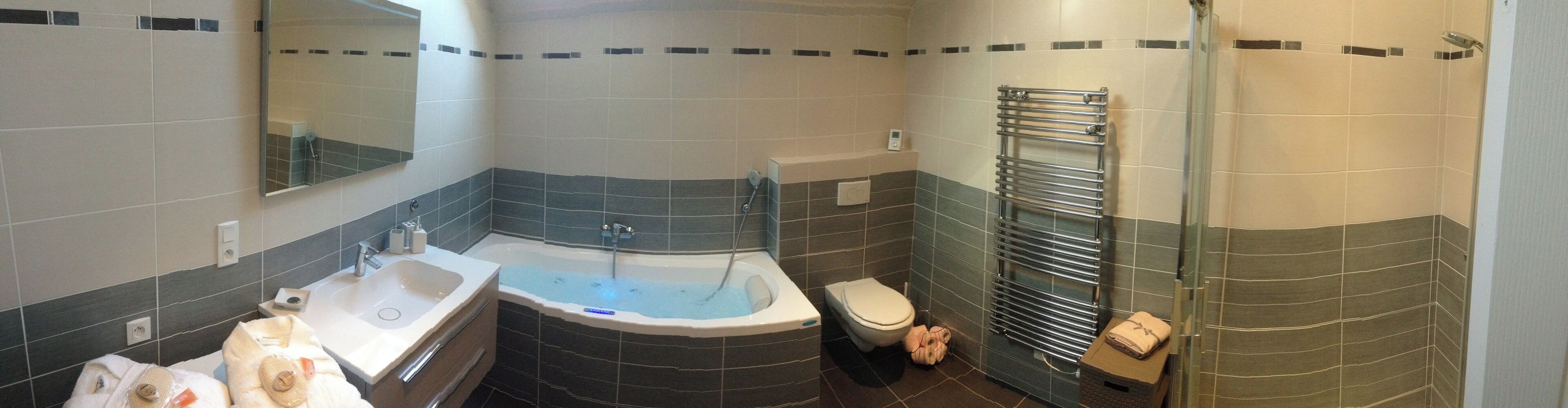 1 bedroom, soundproofing, iron/ironing board, free wifi