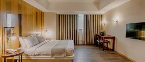 Deluxe Double or Twin Room (Regal) | Bed sheets