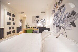 Basic Suite, Ensuite | Premium bedding, down duvets, Select Comfort beds, minibar - Cinque Luxury Rooms (Verona)