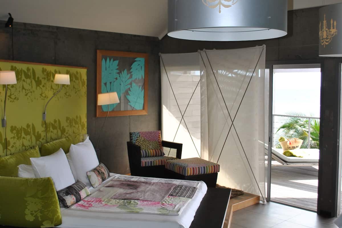 1 habitación, colchones Select Comfort y artículos del minibar gratis