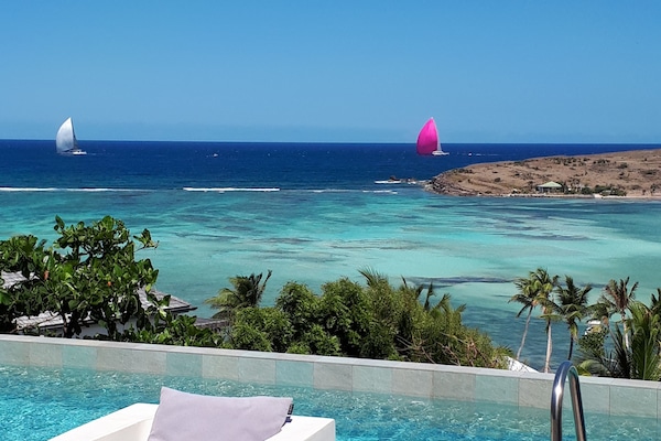 حمّام سباحة خارجي، مقاعد للتشمس