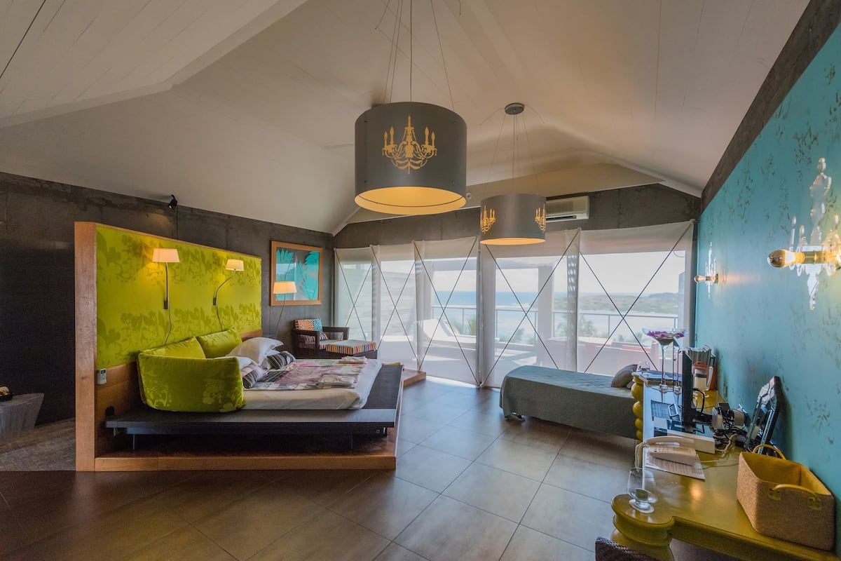 1 chambre, matelas Select Comfort, mini-bar avec articles gratuits