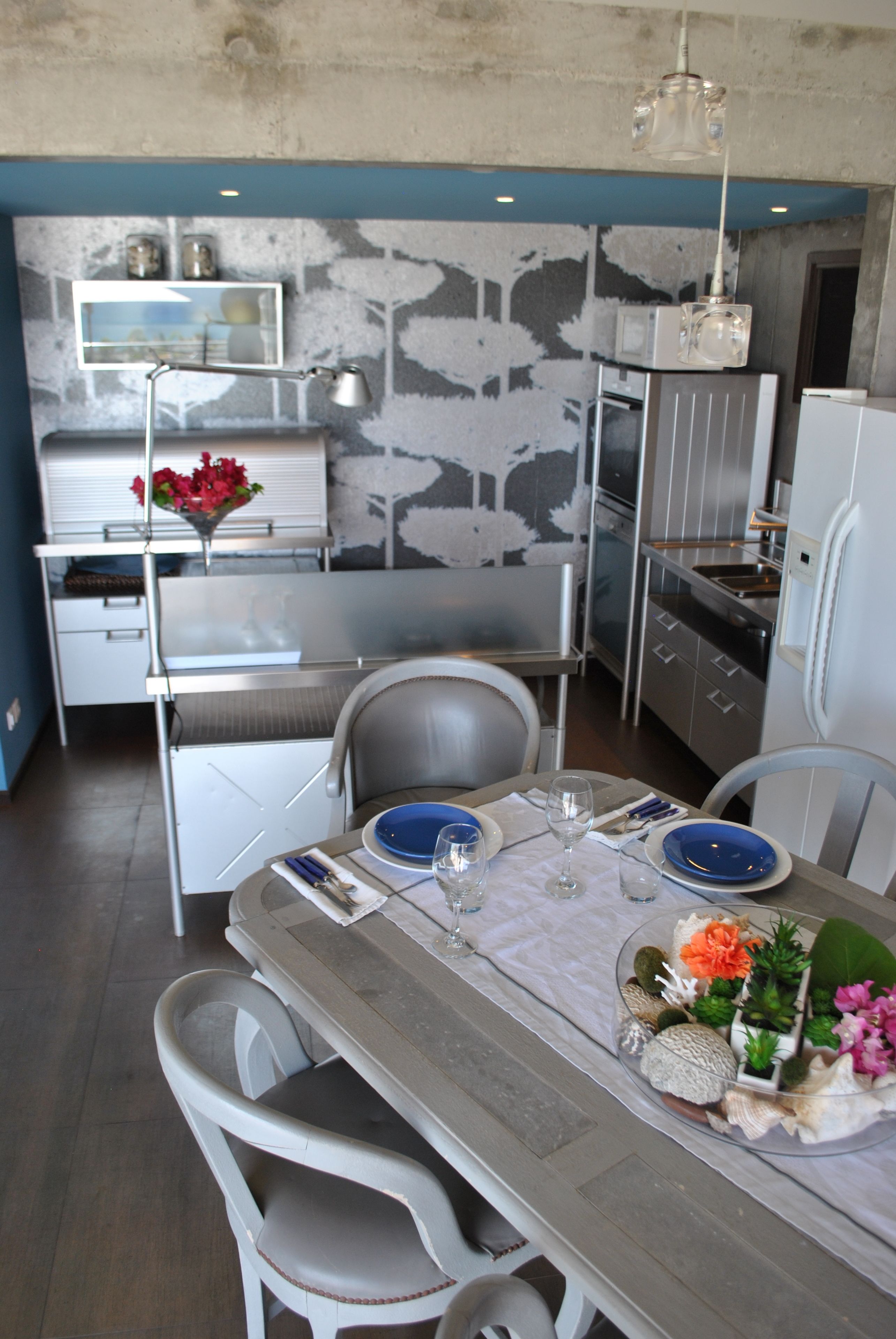 espresso maker, coffee/tea maker, electric kettle