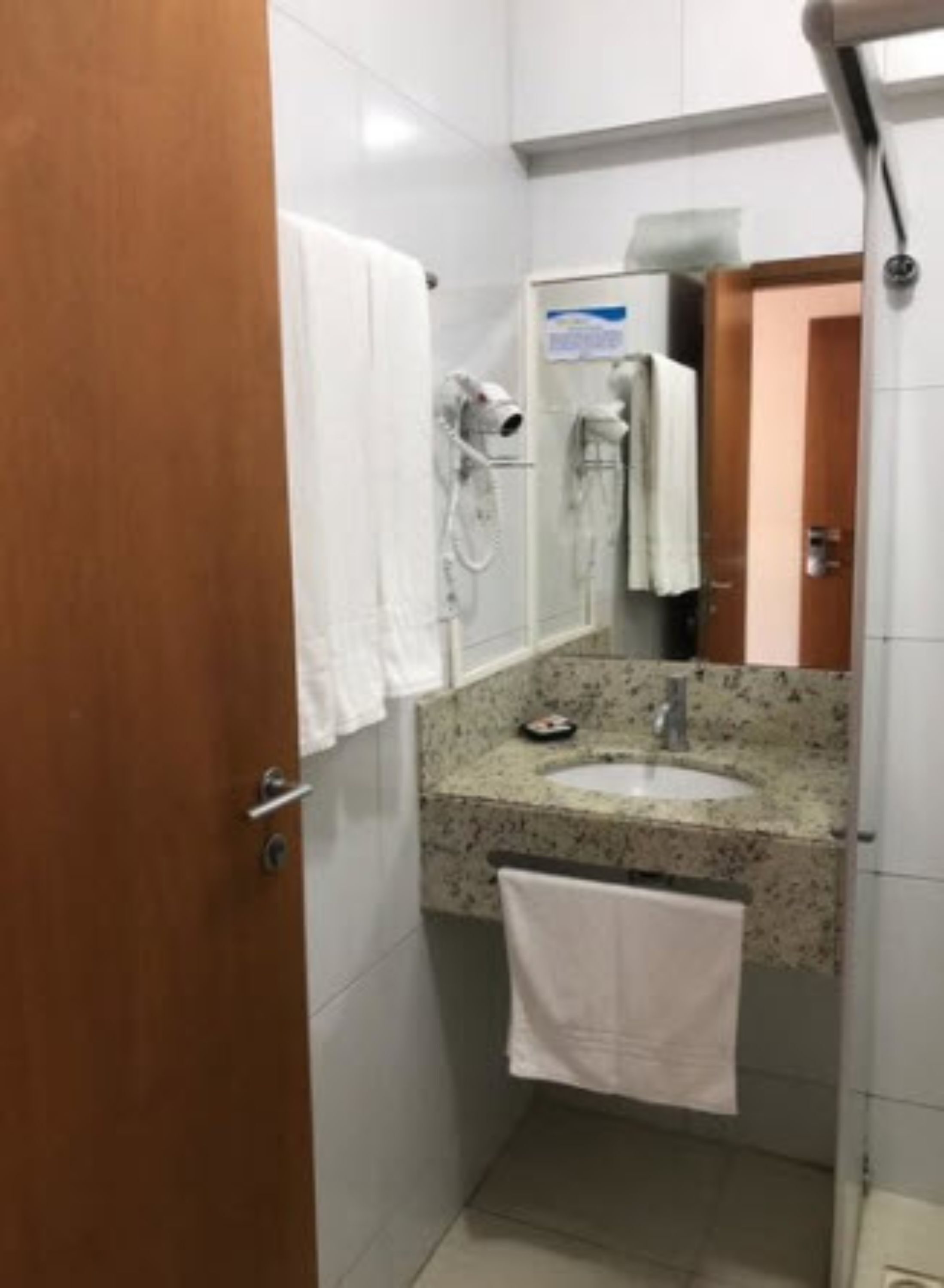superior apartment | bathroom | shower, free toiletries, towels