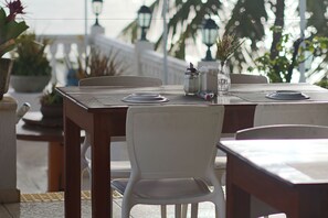 Free daily buffet breakfast - Kristie Resort (Natal)