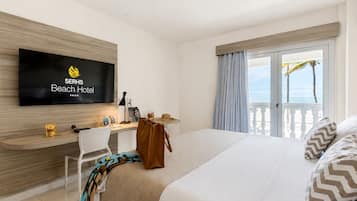 Quarto superior, sacada, vista para o mar