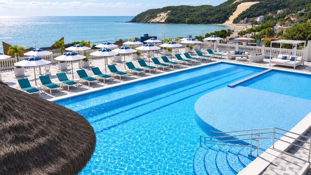 2 outdoor pools, pool umbrellas, sun loungers - SERHS Beach Hotel (Natal)