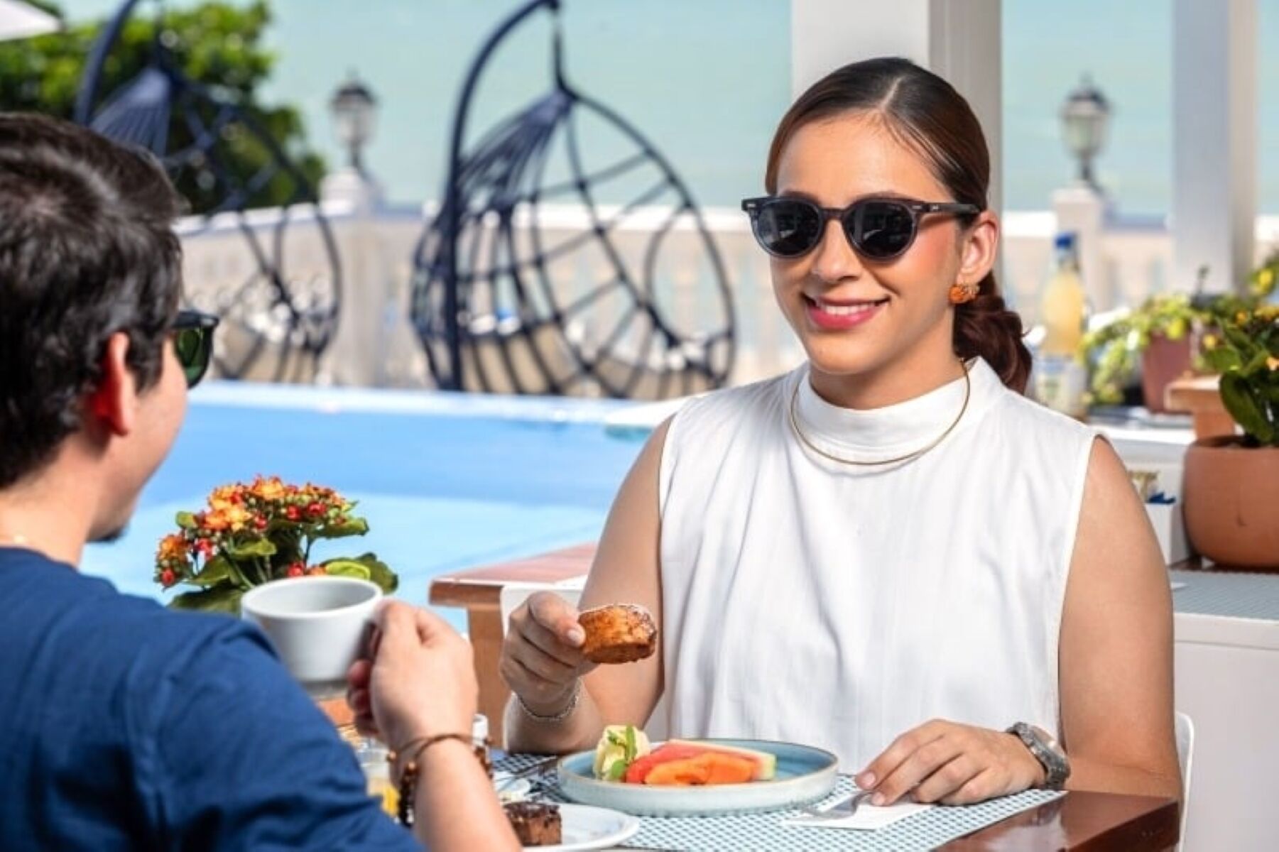 Café da manhã com buffet grátis todos os dias